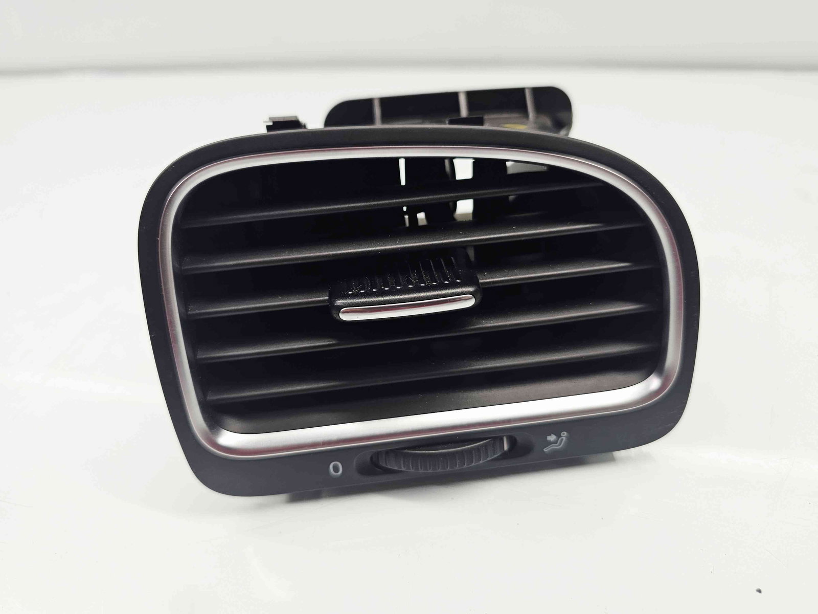 Grila aerisire dreapta Volkswagen Golf 6 (5K1) [Fabr 2009-2013] 5K0819710 - imagine 5