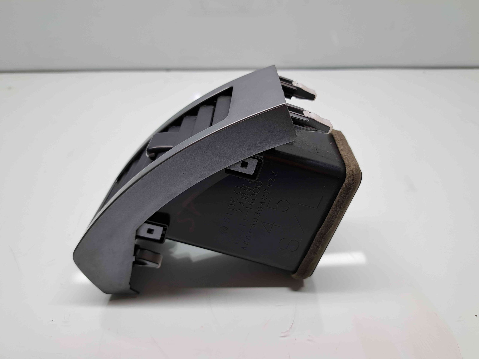 Grila aerisire stanga MITSUBISHI Outlander II [Fabr 2006-2015] 8030A024ZZ - imagine 2