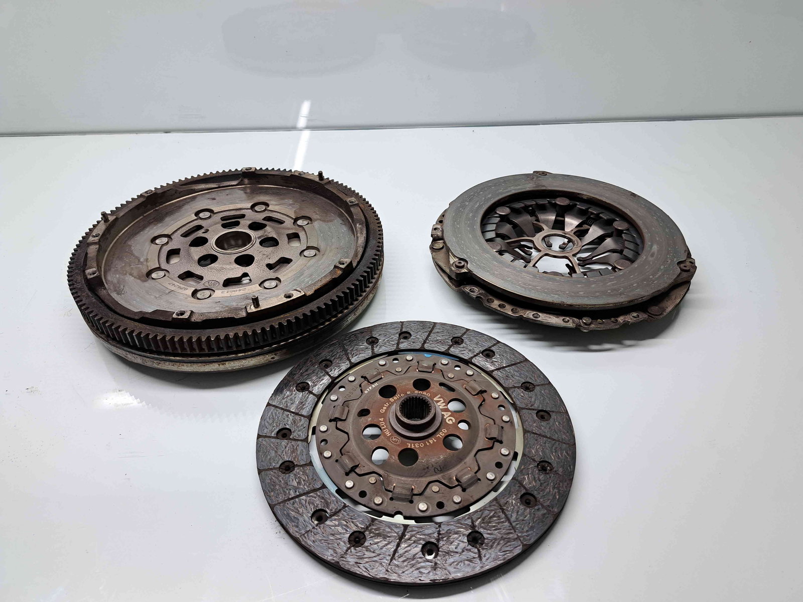 Kit ambreiaj volanta masa dubla Volkswagen Golf 7 (5G) [Fabr 2014-prezent] 1.4 TSI CPTAOEM 103KW / 140CP - imagine 1