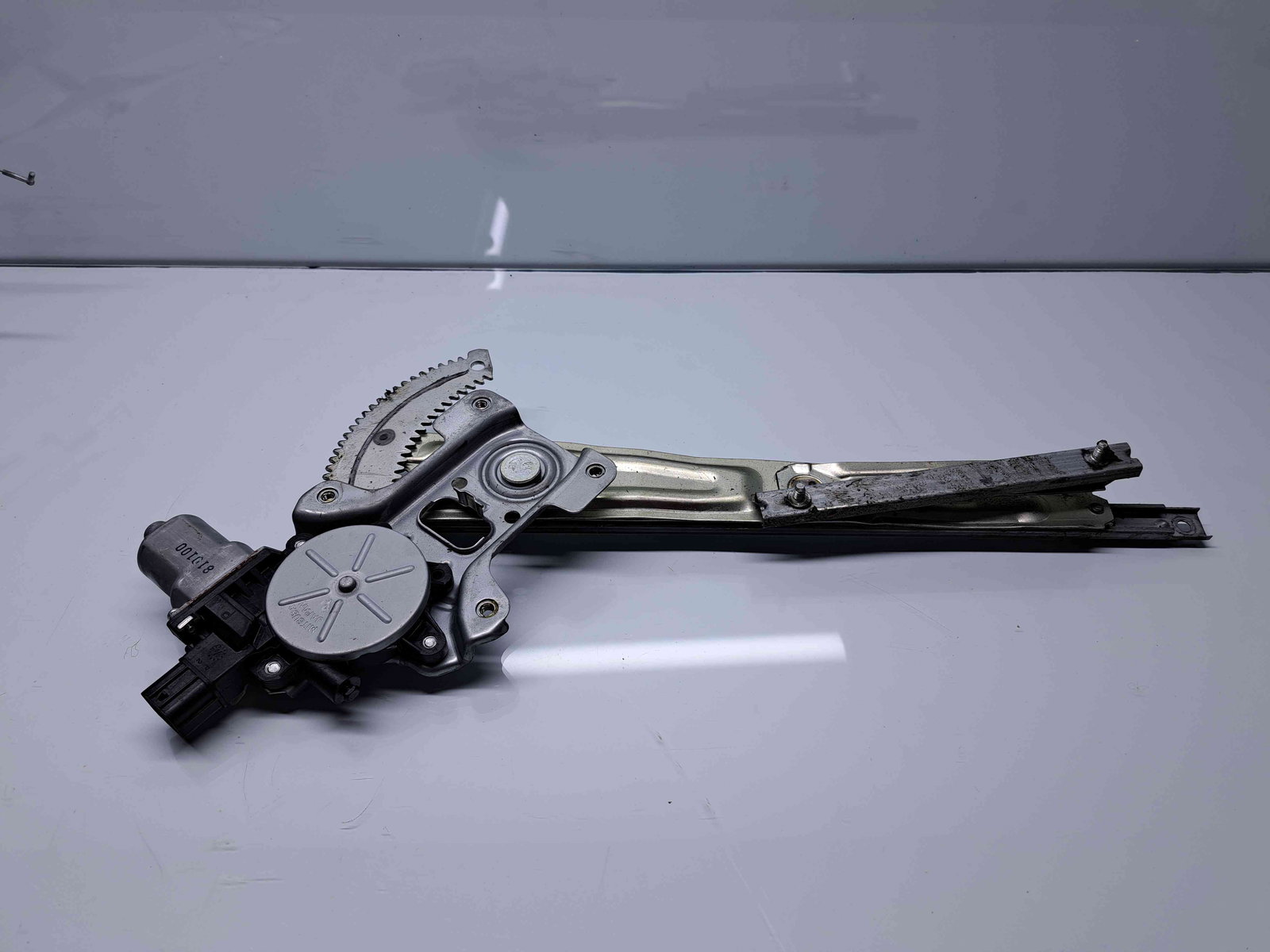 Macara electrica geam dreapta fata MITSUBISHI Outlander II [Fabr 2006-2015] 5713A086 - imagine 1