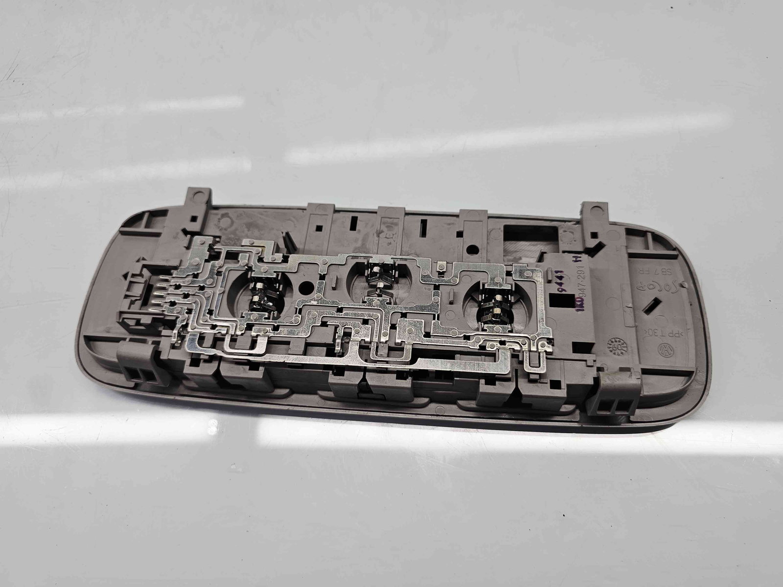 Plafoniera spate Volkswagen Golf 6 (5K1) [Fabr 2009-2013] 1K0947291H - imagine 3