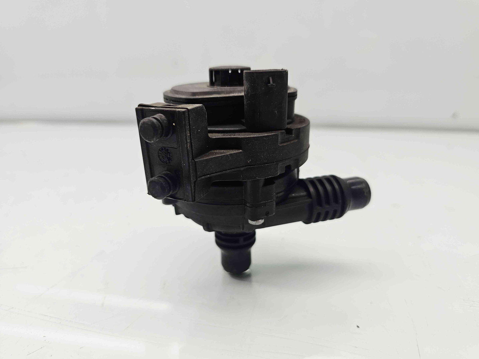 Pompa recirculare apa Bmw 3 Saloon (G20) [Fabr 2018-2025] 8671654 2.0 Benz B48X 158KW / 215CP - imagine 4