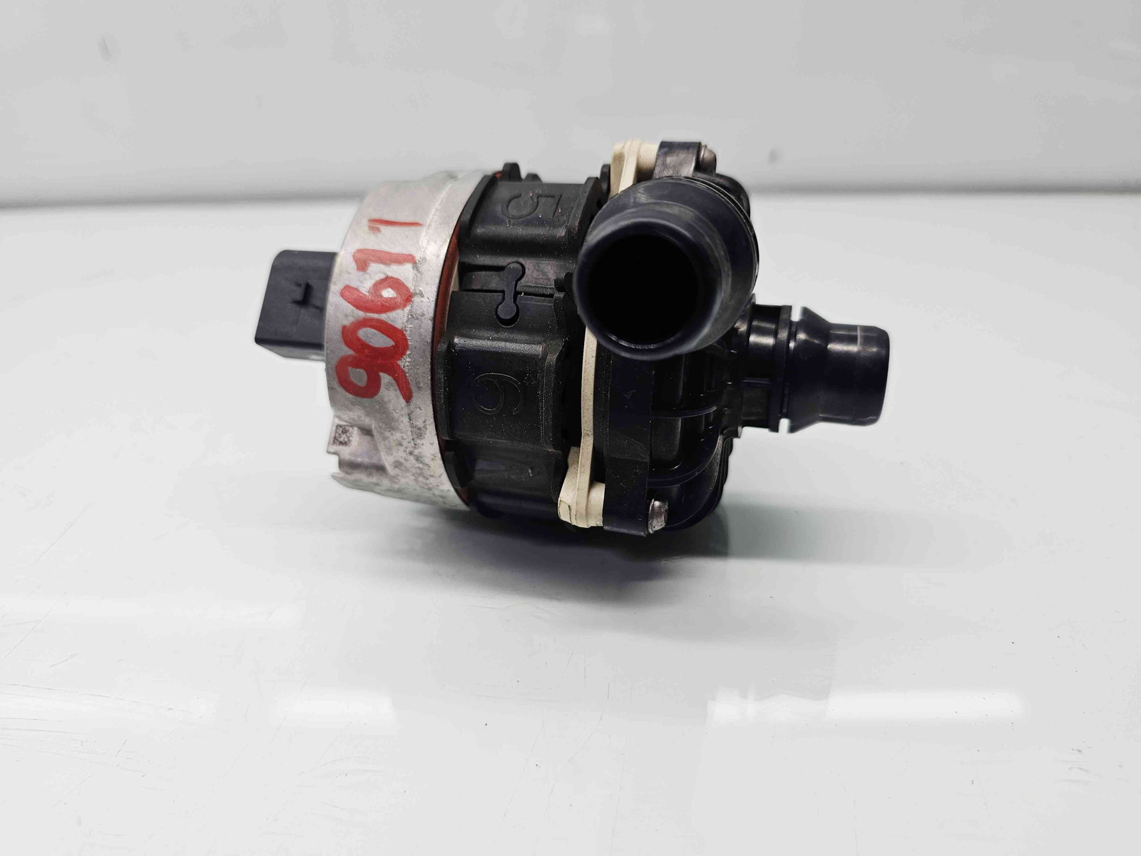 Pompa recirculare apa Bmw 3 Saloon (G20) [Fabr 2018-2025] 8686899 2.0 Benz B48X 158KW / 215CP - imagine 4