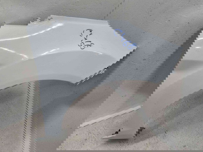 Aripa dreapta fata Ford Fiesta 6 facelift [Fabr 2008-2019] Frozen White