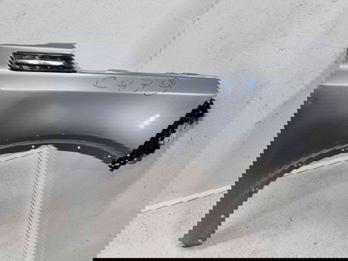 Aripa dreapta fata SUZUKI Vitara (LY) [Fabr 2015-prezent] C03 COOL SILVER METC