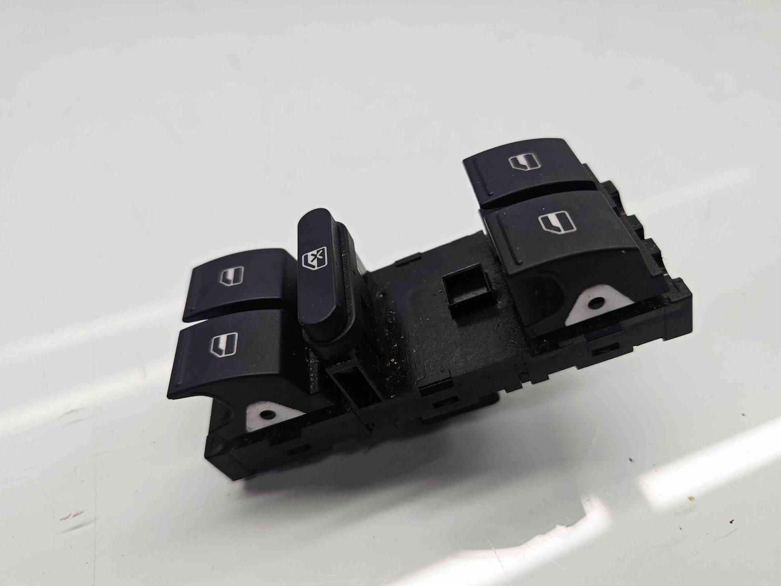 Butoane comanda geamuri sofer Volkswagen Passat B7 (362) [Fabr 2010-2014] 1K4959857B - imagine 2