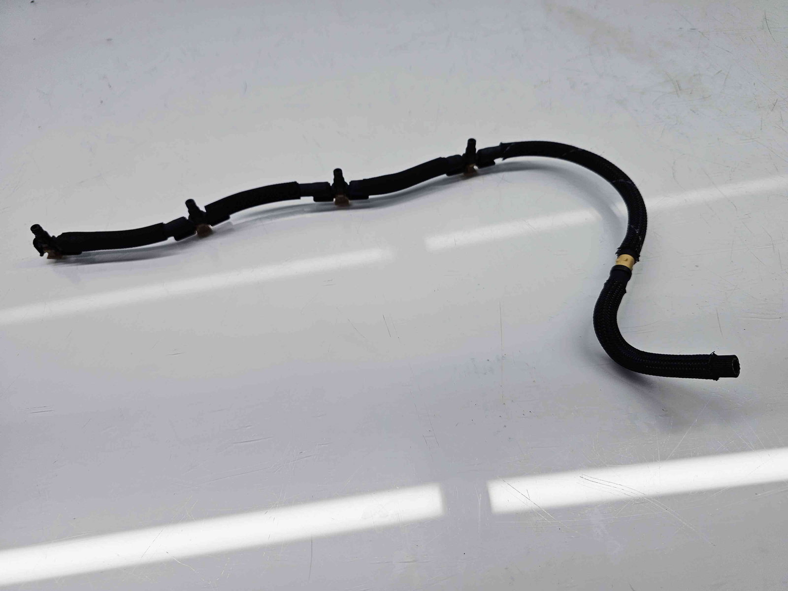 Conducta retur injectoare Volkswagen Passat B7 (362) [Fabr 2010-2014] OEM 2.0 TDI CFFB 103KW / 140CP - imagine 1