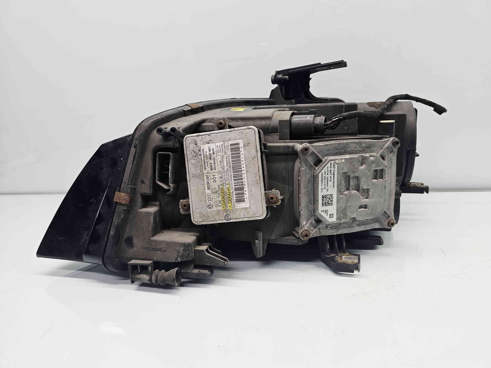 Far dreapta Audi A4 (8K2, B8) [Fabr 2008-2015] 8K941004D - imagine 4