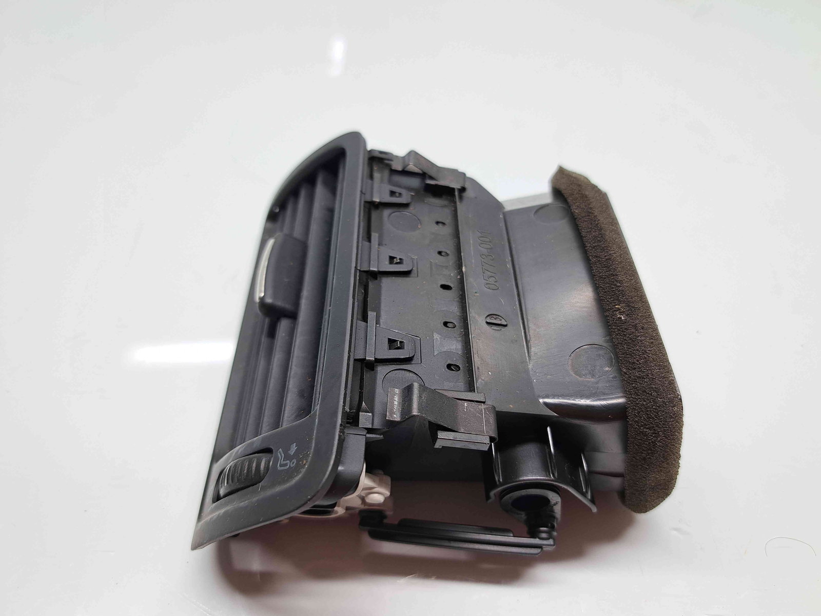 Grila aerisire stanga Volkswagen Passat B6 (3C2) [Fabr 2005-2010] 3C2819701E - imagine 2