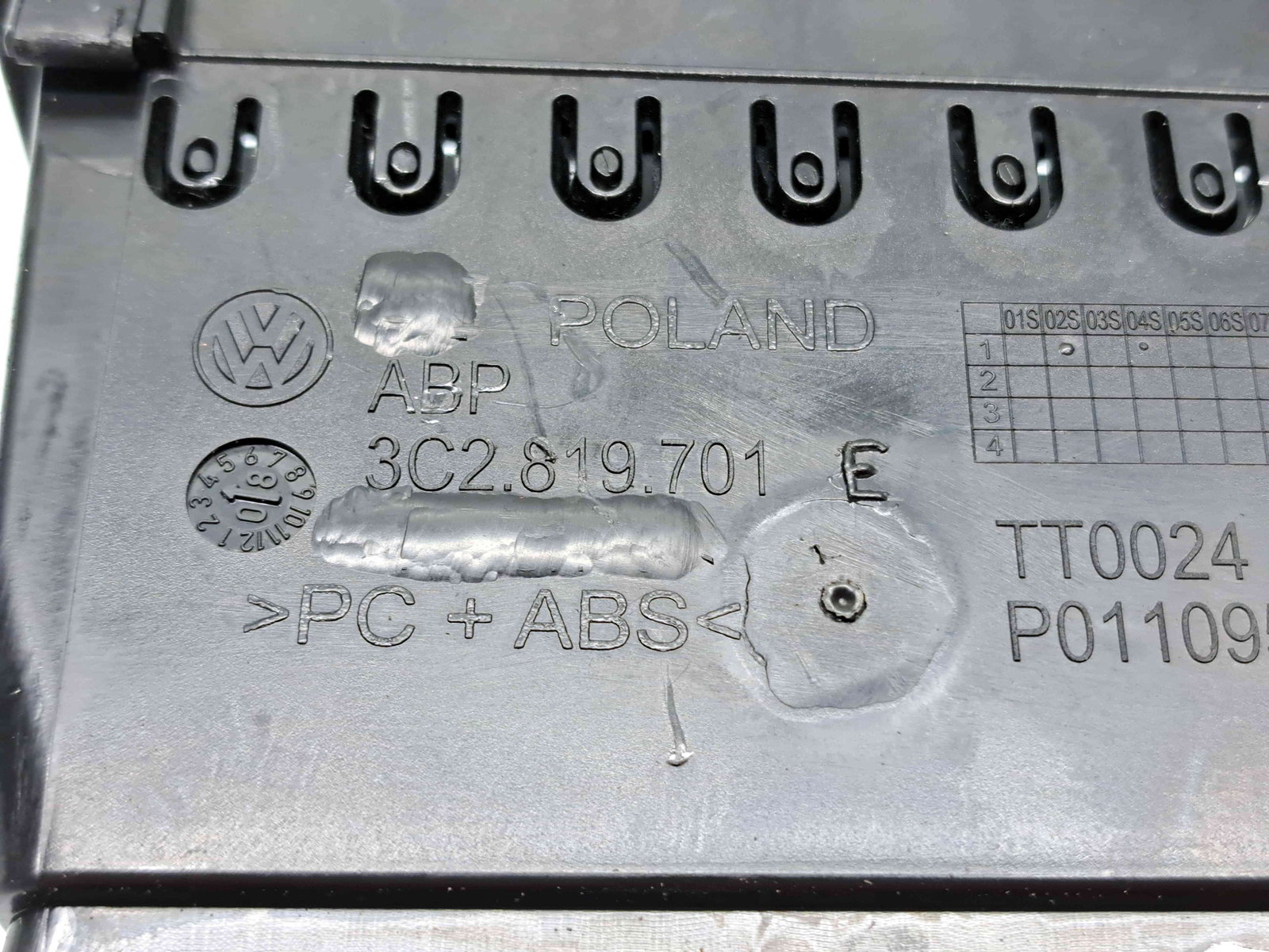 Grila aerisire stanga Volkswagen Passat B6 (3C2) [Fabr 2005-2010] 3C2819701E - imagine 4