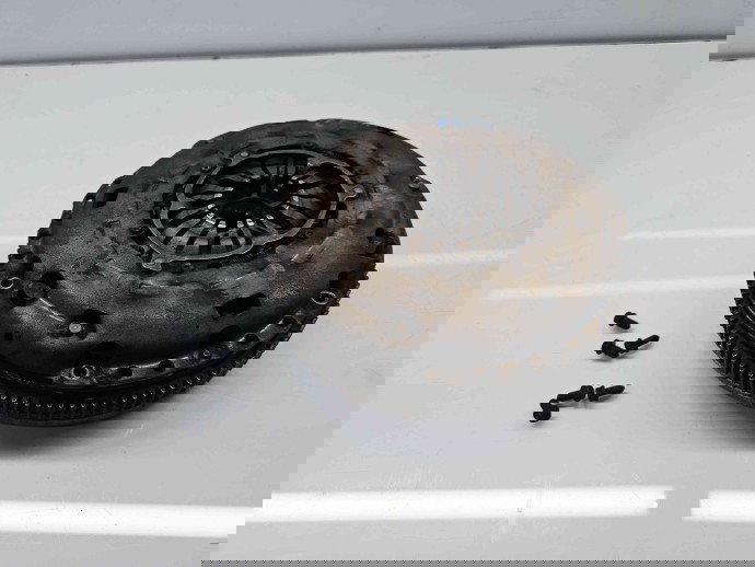 Kit ambreiaj volanta masa dubla Volkswagen Passat B7 (362) [Fabr 2010-2014] 2.0 TDI CFFB04L105266B 103KW / 140CP