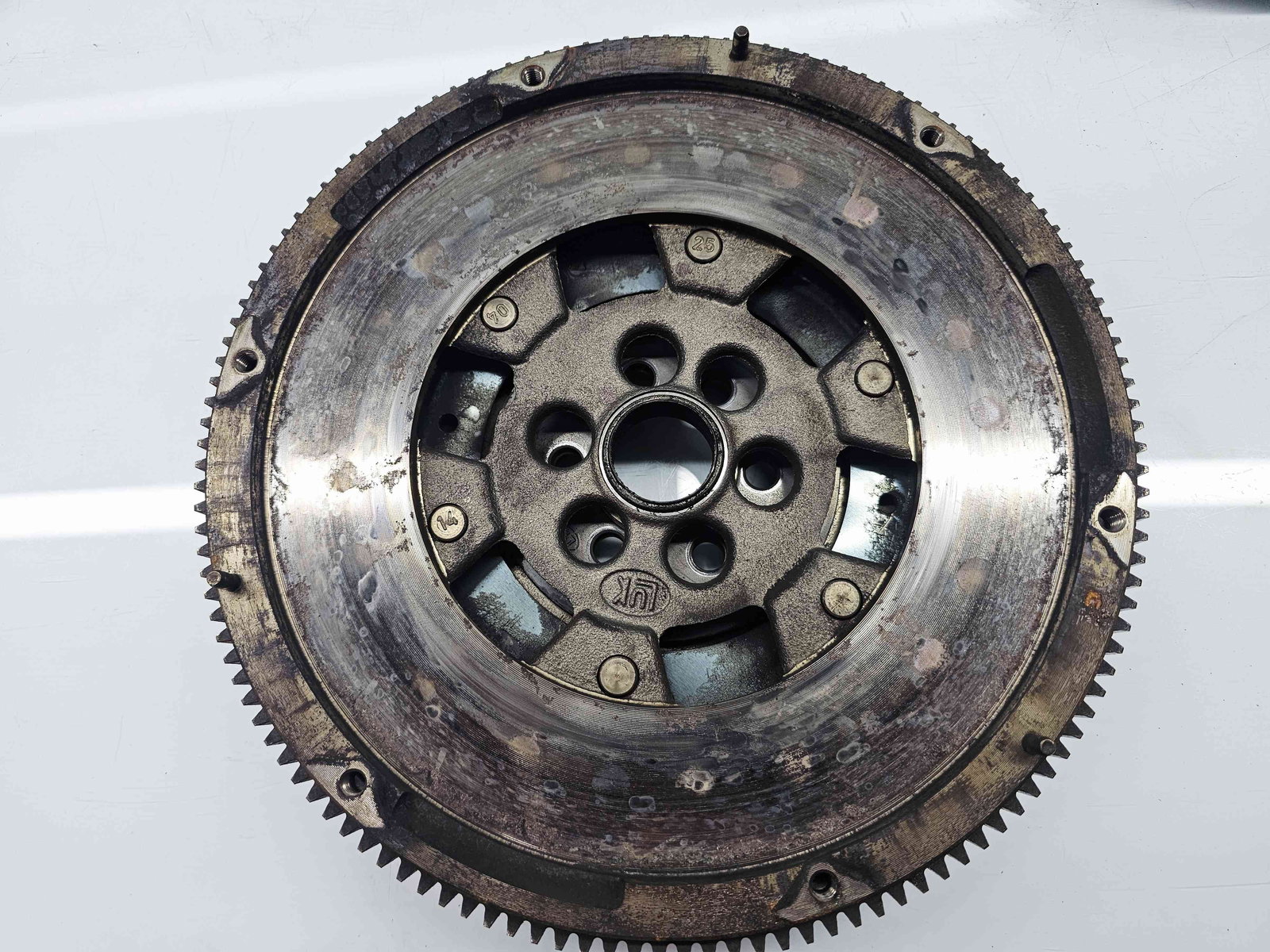 Kit ambreiaj volanta masa dubla Volkswagen Passat B7 (362) [Fabr 2010-2014] 2.0 TDI CFFB04L105266B 103KW / 140CP - imagine 4