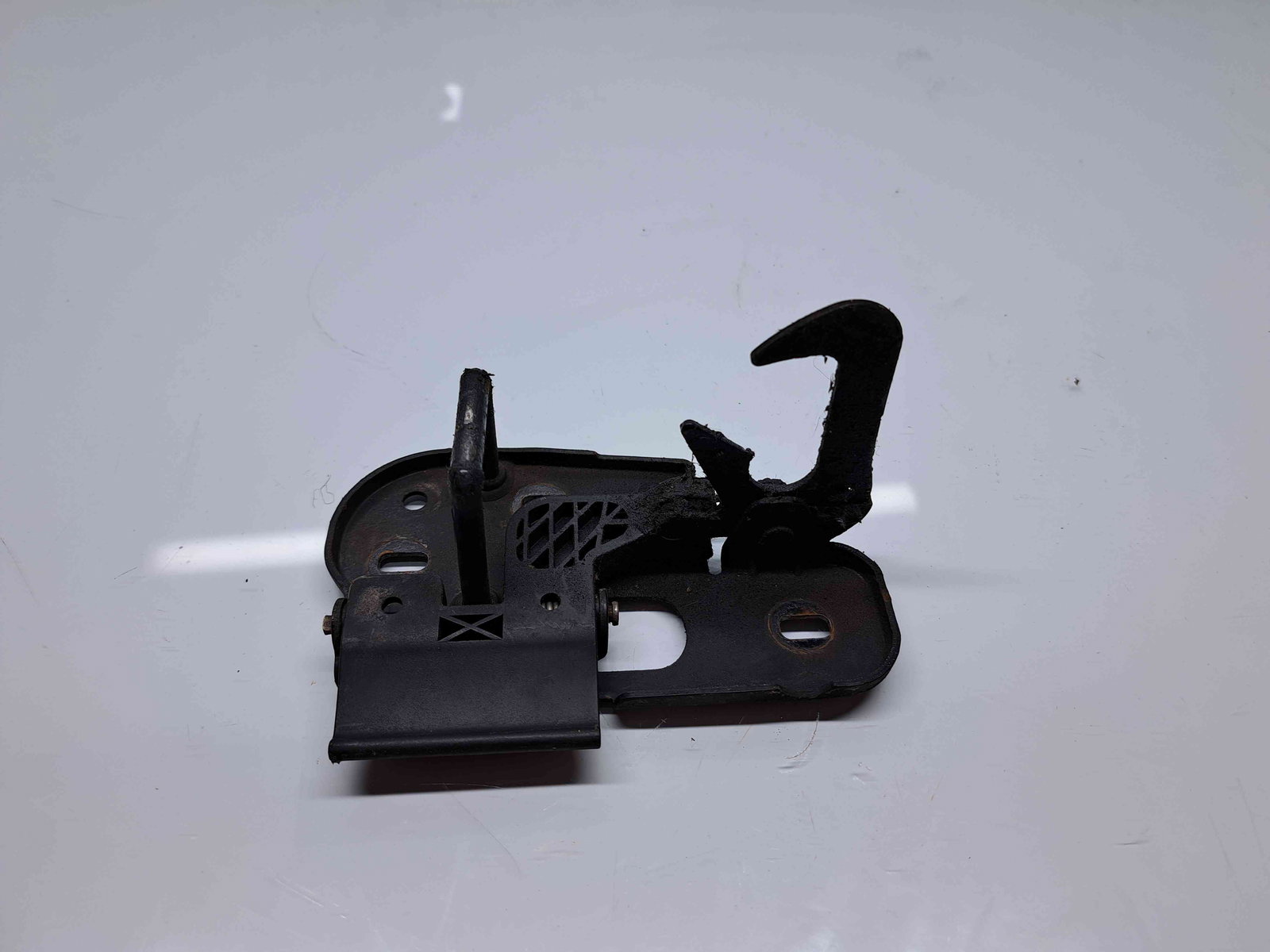 Maner deschidere capota Volkswagen Passat B6 (3C2) [Fabr 2005-2010] OEM - imagine 3