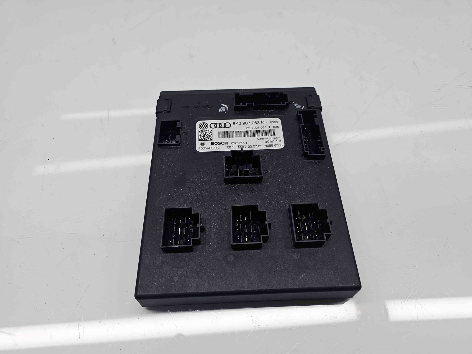 Modul confort Audi A4 (8K2, B8) [Fabr 2008-2015] 8K0907063N - imagine 1