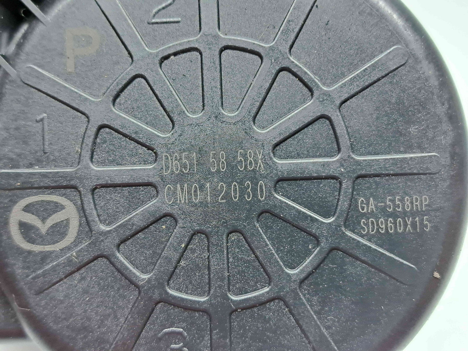 Motoras geam dreapta spate MAZDA 3 II Hatchback Facelift [Fabr 2011-2013] D6515858X - imagine 3