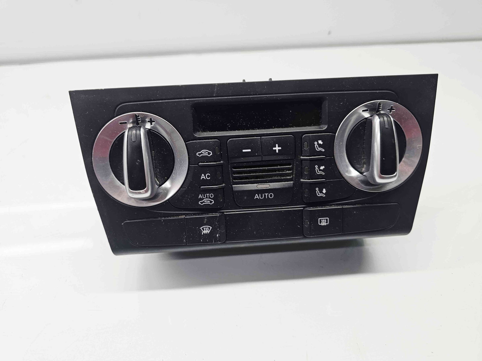 Panou comanda clima Audi A3 Sportback (8PA) [Fabr 2004-2013] Facelift 8P0820043BM - imagine 1