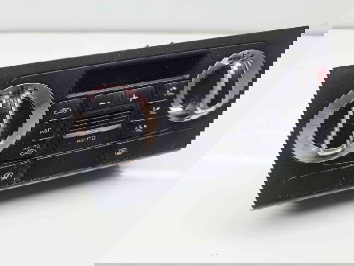  Panou comanda clima Audi A3 Sportback (8PA) [Fabr 2004-2013] Facelift 8P0820043BM