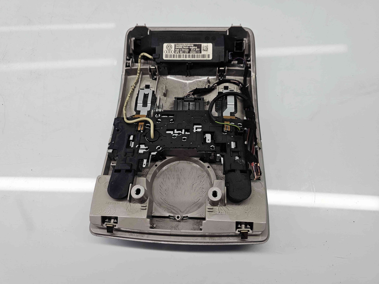 Plafoniera fata Audi A3 Sportback (8PA) [Fabr 2004-2013] Facelift 8P0947135D - imagine 3