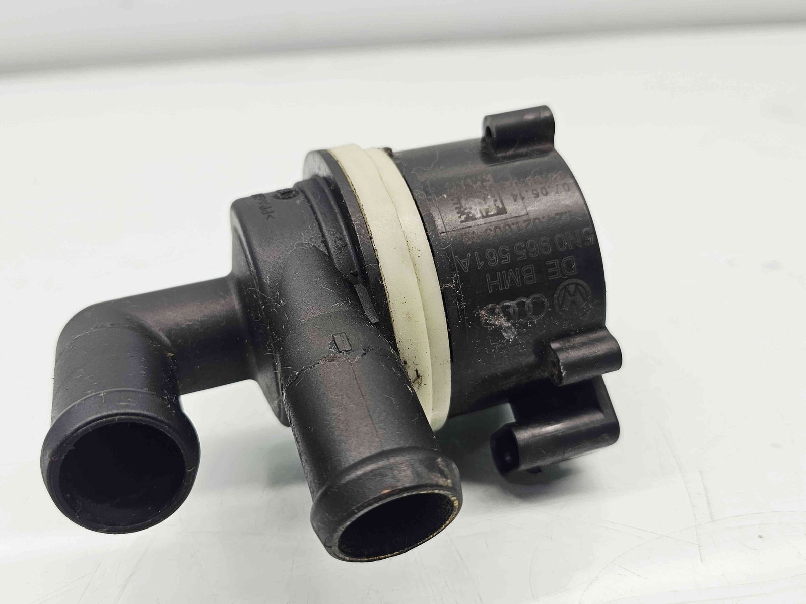 Pompa recirculare apa Volkswagen Passat B7 (362) [Fabr 2010-2014] 5N0965561A 2.0 TDI CFFB 103KW / 140CP - imagine 2