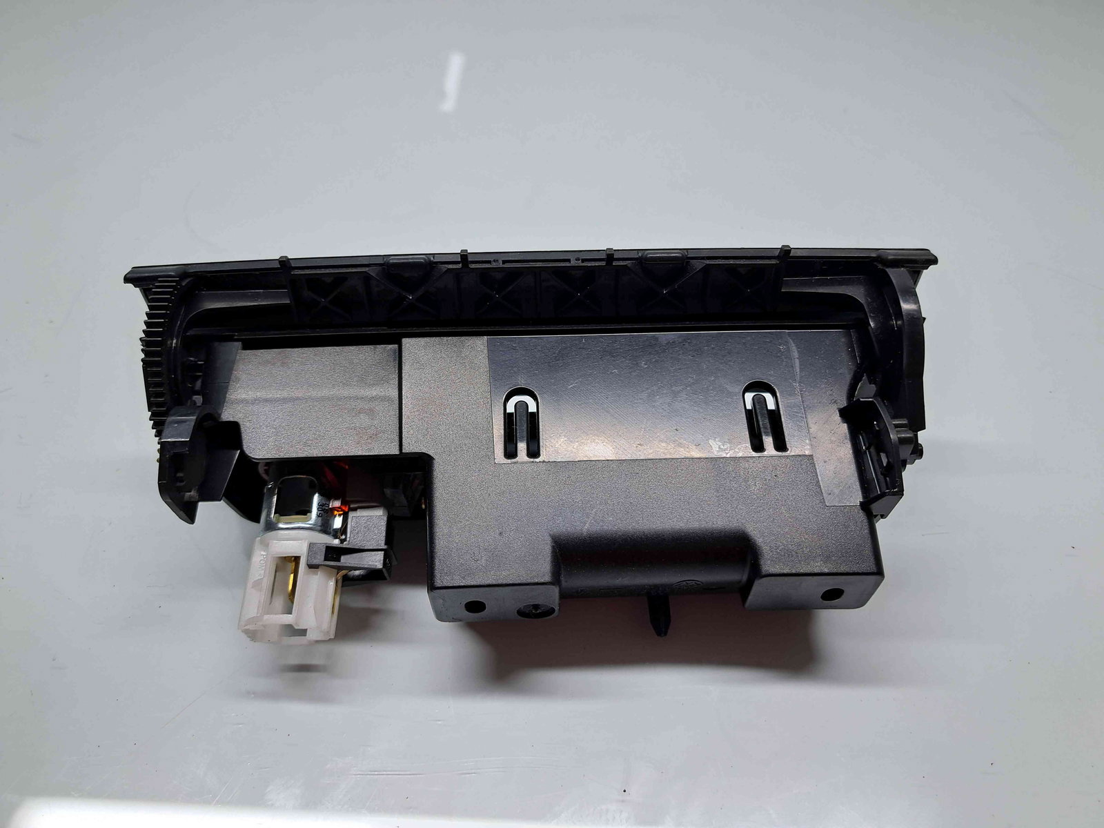 Scrumiera Volkswagen Passat B6 (3C2) [Fabr 2005-2010] 3C0863284 - imagine 2