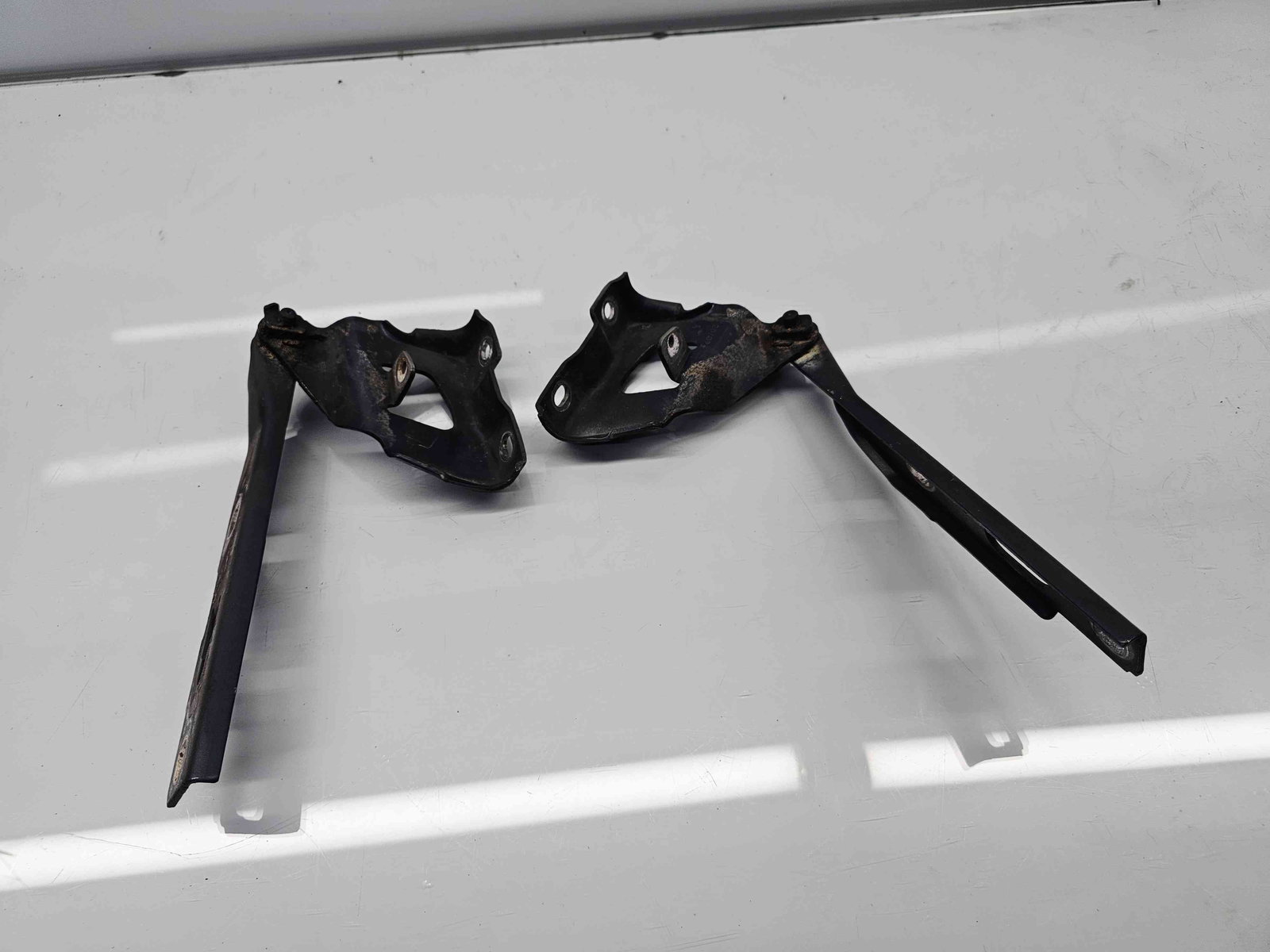 Set balamale capota Audi A4 (8K2, B8) [Fabr 2008-2015] LA7W - imagine 1