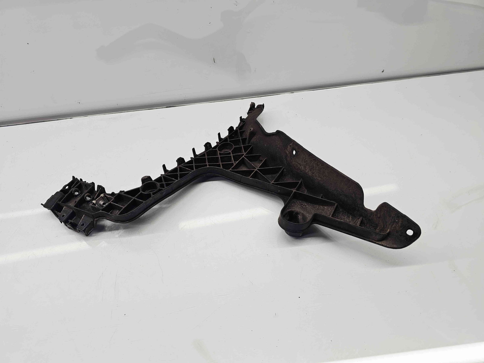 Suport bara dreapta spate Audi A3 Sportback (8PA) [Fabr 2004-2013] Facelift 8P4807378B - imagine 1