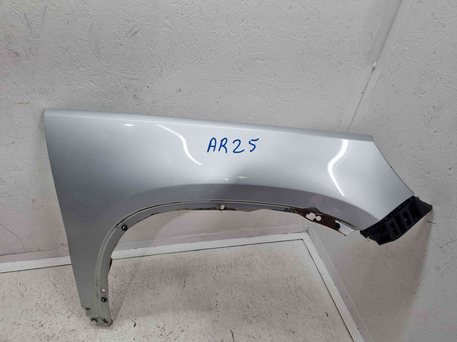 Aripa dreapta fata Volkswagen Tiguan (5N) [Fabr 2007-2016] LA7W - imagine 1