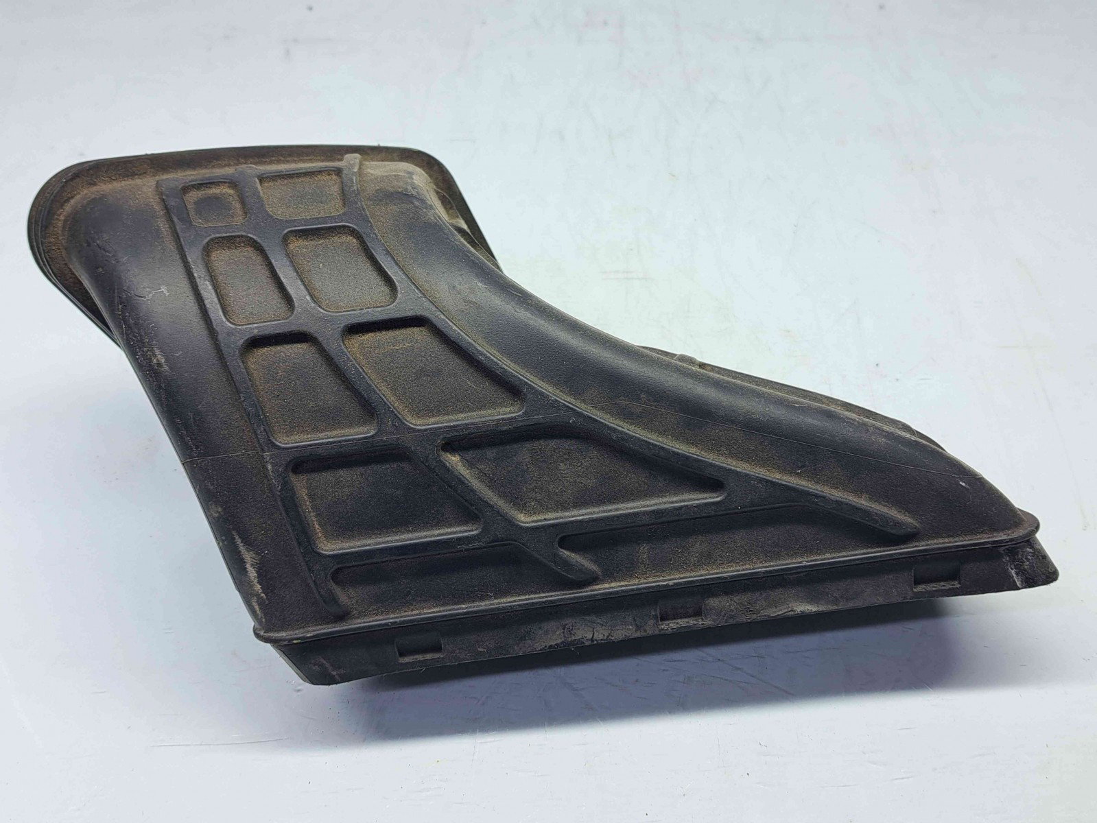 Difuzor captare aer Audi A4 (8K2, B8) [Fabr 2008-2015] 8R0129739A - imagine 3