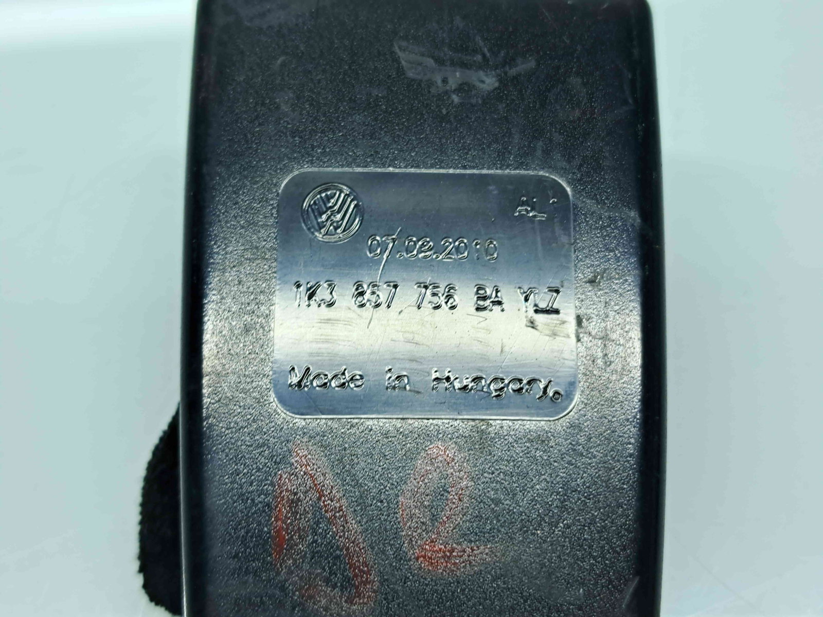 Capsa centura dreapta fata Volkswagen Golf 6 (5K1) [Fabr 2009-2013] 1K3857756BA - imagine 2