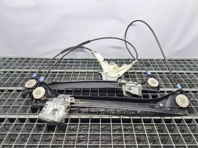 Macara electrica geam dreapta fata Bmw 3 (E46) [Fabr 1998-2005] 8204180