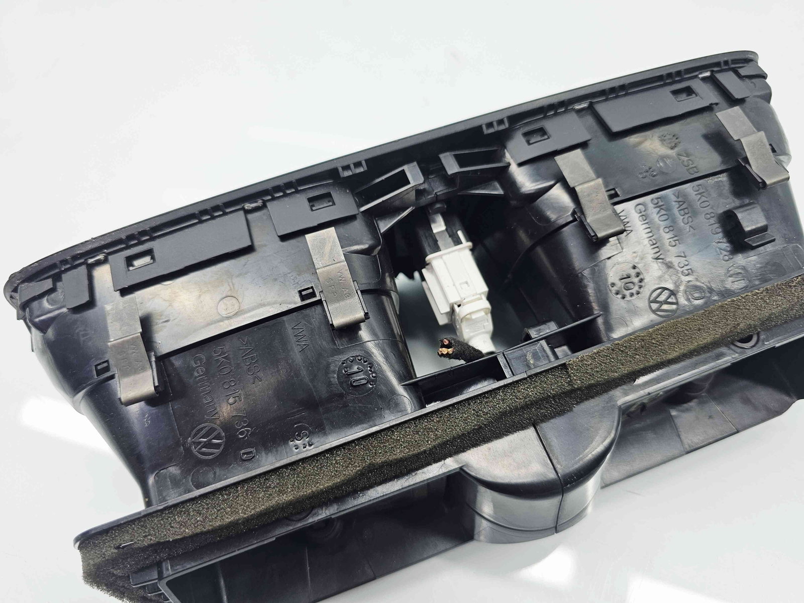 Grila aerisire centrala Volkswagen Golf 6 (5K1) [Fabr 2009-2013] 5K0815735 - imagine 5