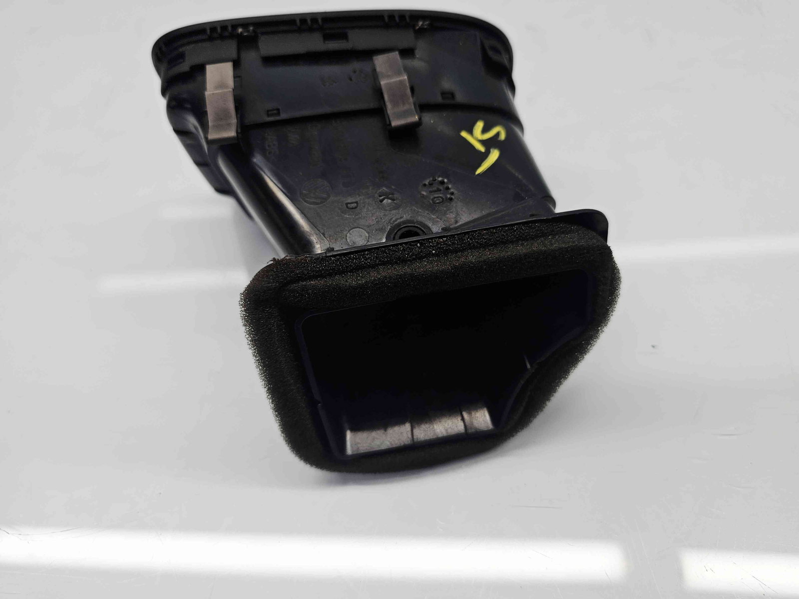 Grila aerisire stanga Volkswagen Golf 6 (5K1) [Fabr 2009-2013] 5K0819709 - imagine 5