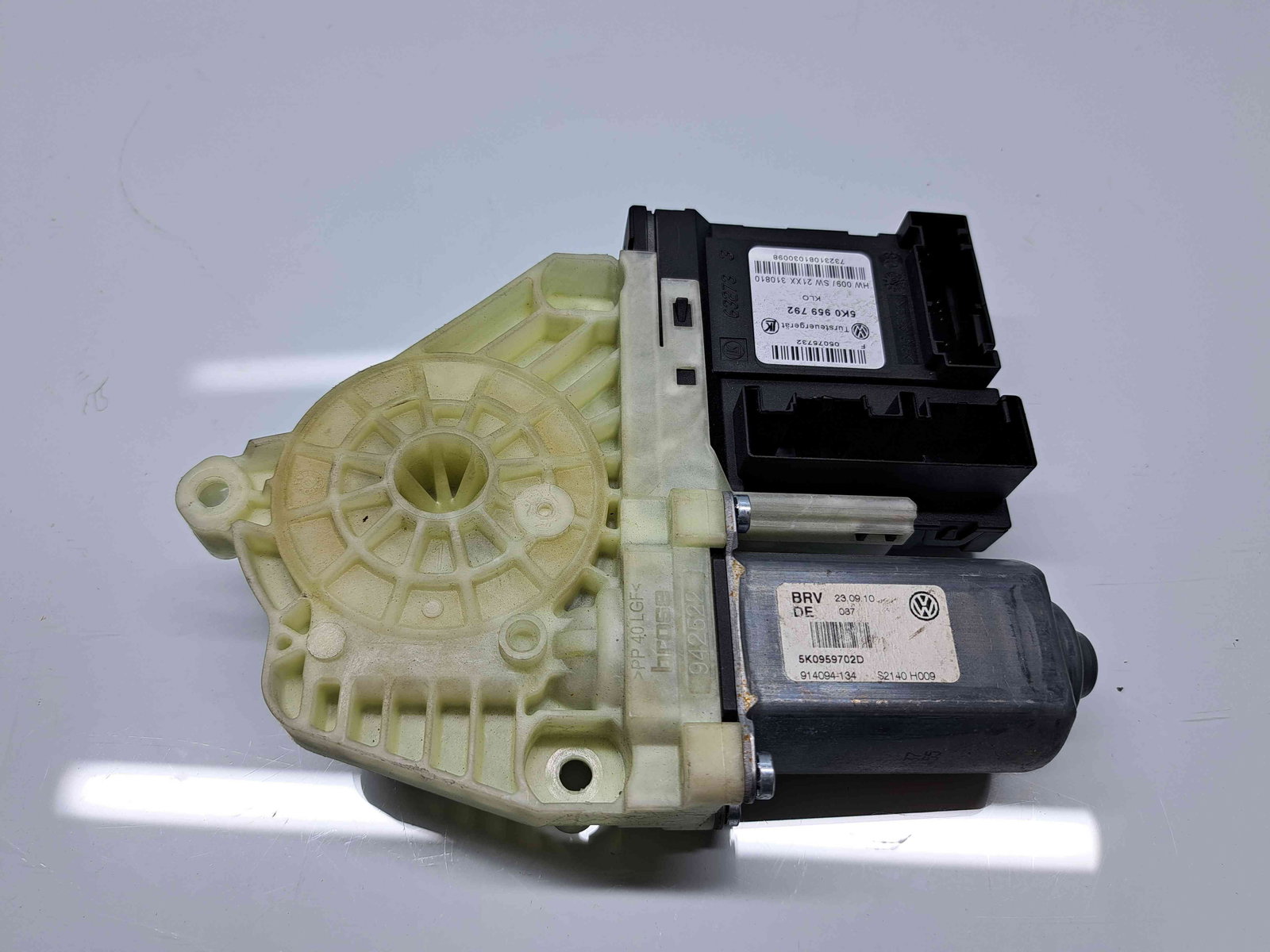 Motoras geam stanga fata Volkswagen Golf 6 (5K1) [Fabr 2009-2013] 5K0959792 / 5K0959702D - imagine 3