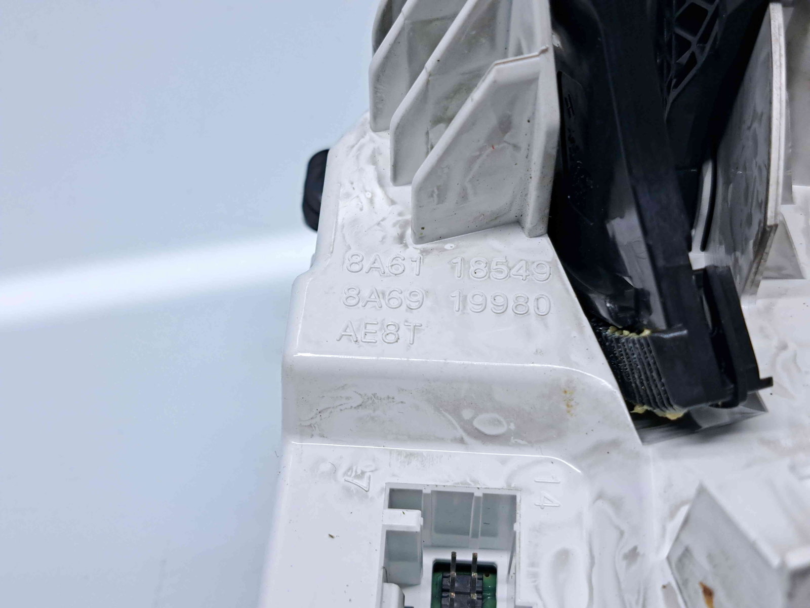 Panou comanda clima Ford Fiesta 6 facelift [Fabr 2008-2019] 8A61-18549 - imagine 4