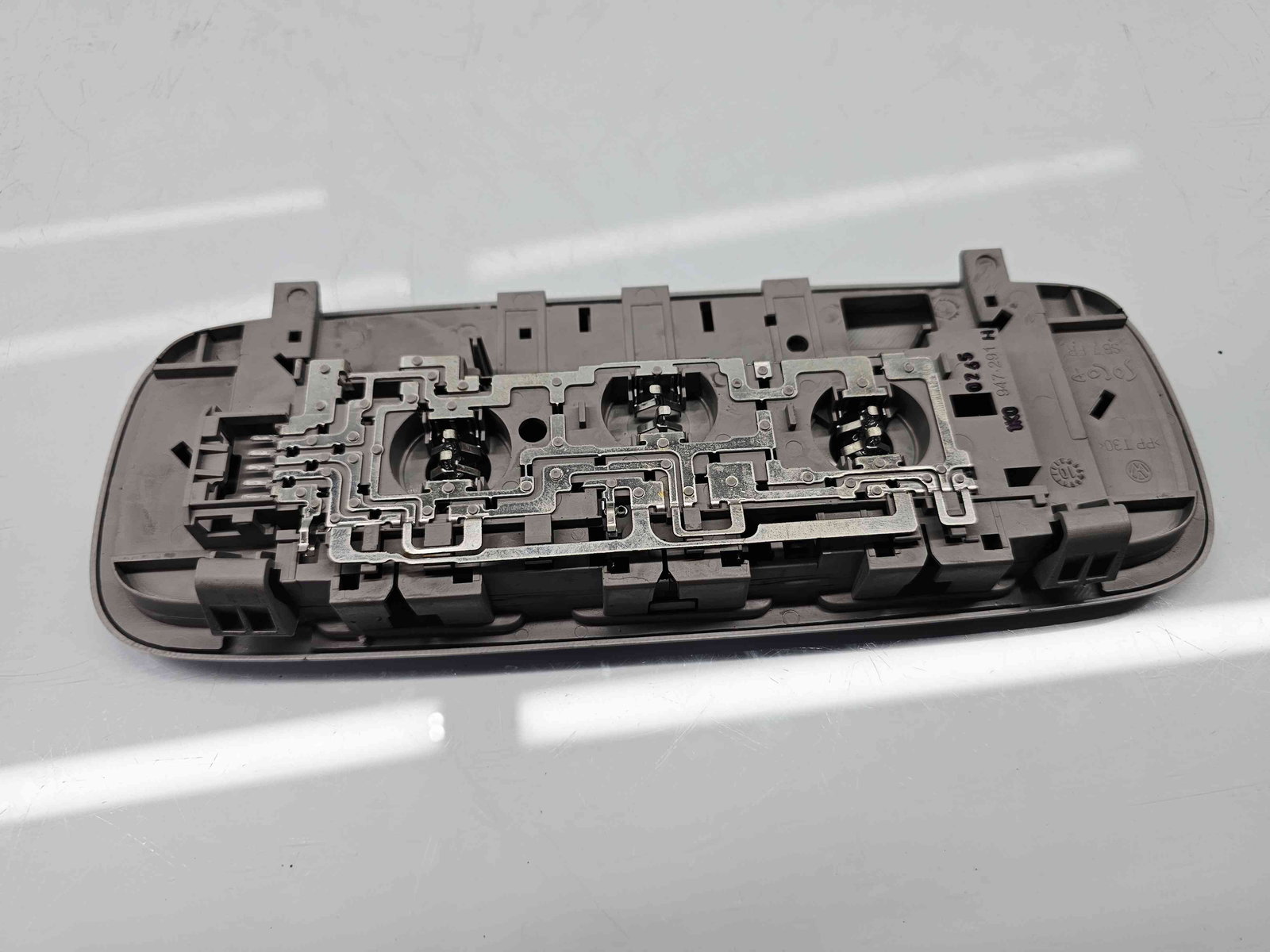 Plafoniera spate Volkswagen Golf 6 (5K1) [Fabr 2009-2013] 1K0947291H - imagine 4