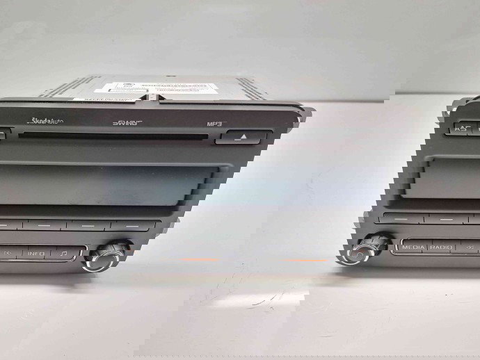  Radio CD Skoda Fabia 2 Combi (5J, 545) [Fabr 2007-2014] 5J0035161D