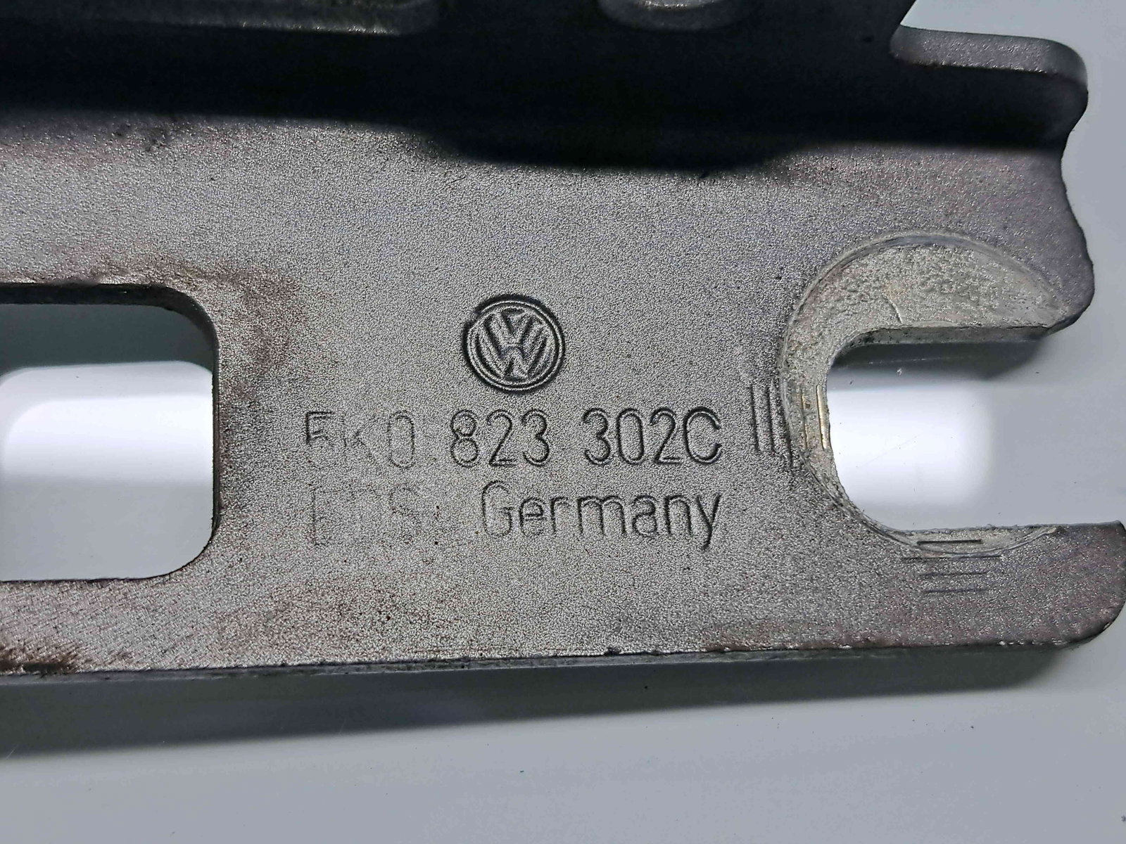 Set balamale capota Volkswagen Golf 6 (5K1) [Fabr 2009-2013] 5K0823302C / 5K0823301C - imagine 3