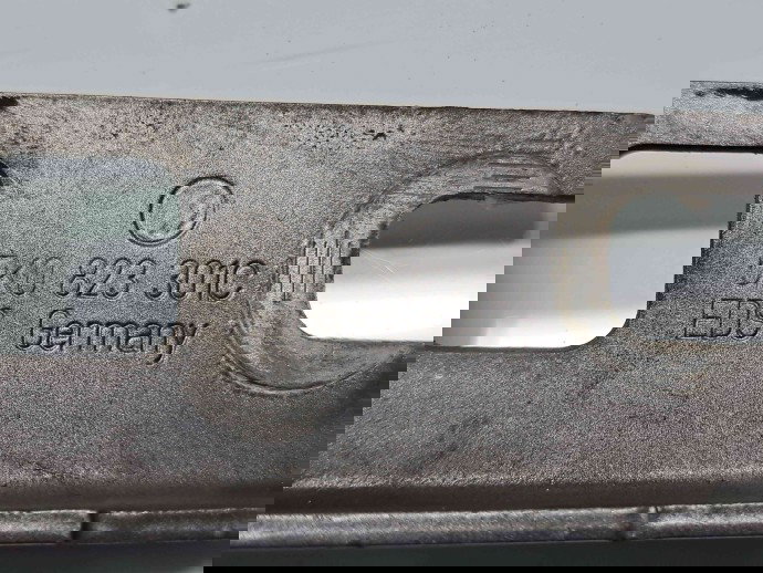 Set balamale capota Volkswagen Golf 6 (5K1) [Fabr 2009-2013] 5K0823302C / 5K0823301C