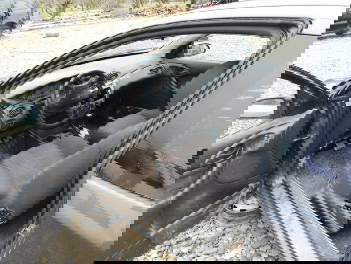 Cheder usa stanga fata Ford Focus 1 Coupe 1.8 Diesel OEM 1999-2005