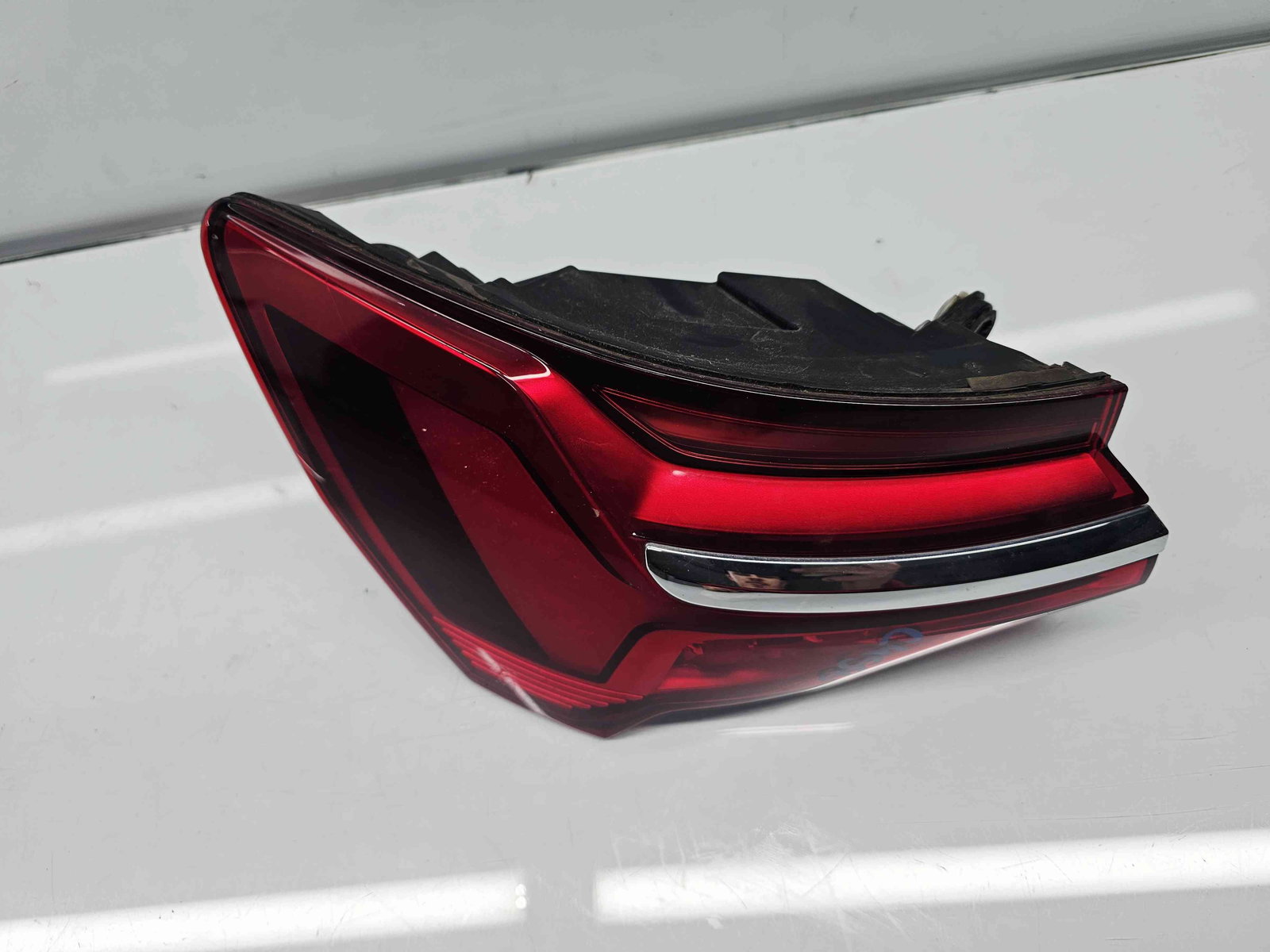 Stop aripa stanga Audi A6 (4A2, C8) S-line [Fabr 2018-2025] 4K5945091 - imagine 2