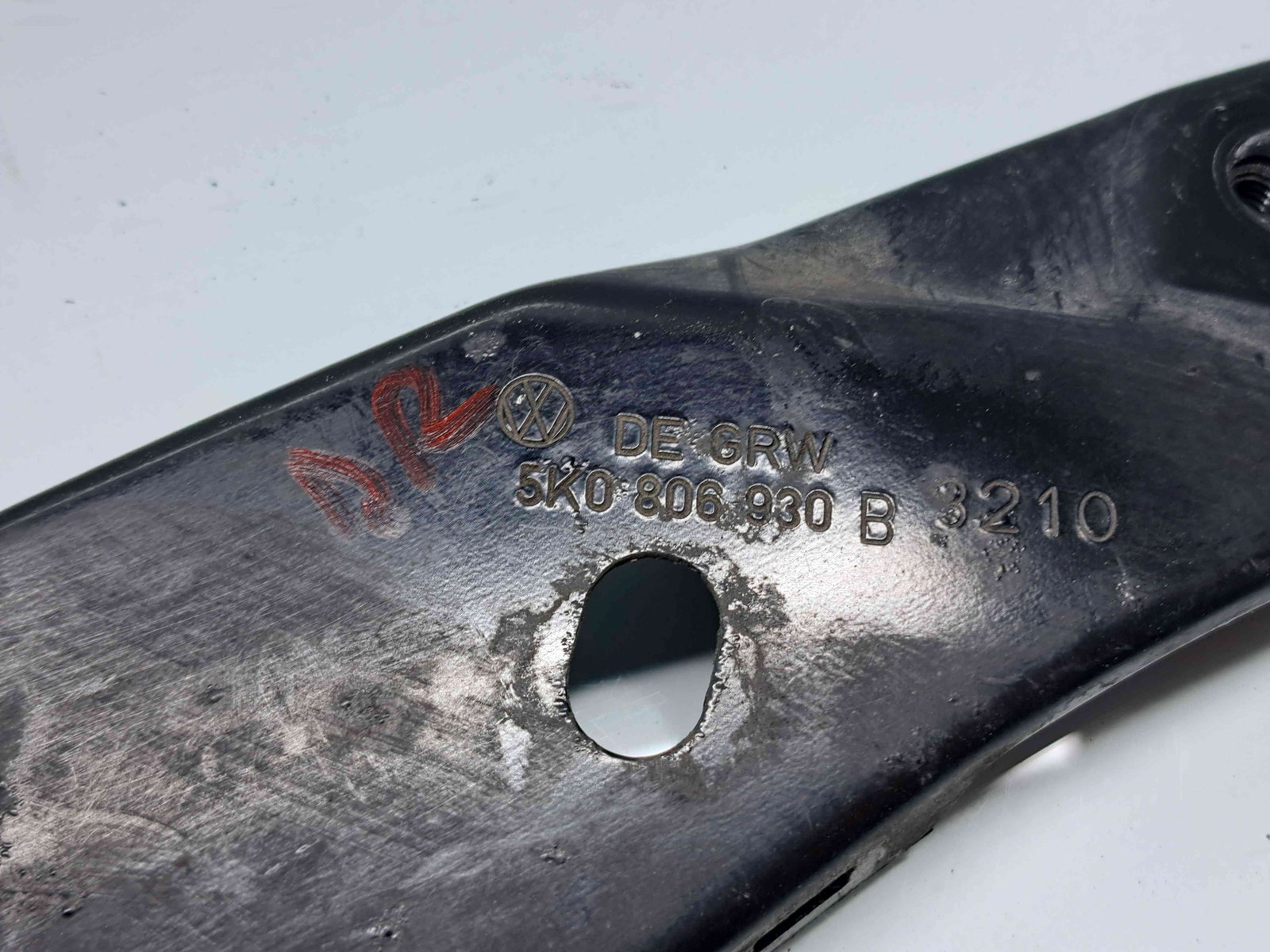 Suport far dreapta Volkswagen Golf 6 (5K1) [Fabr 2009-2013] 5K0806930B - imagine 2