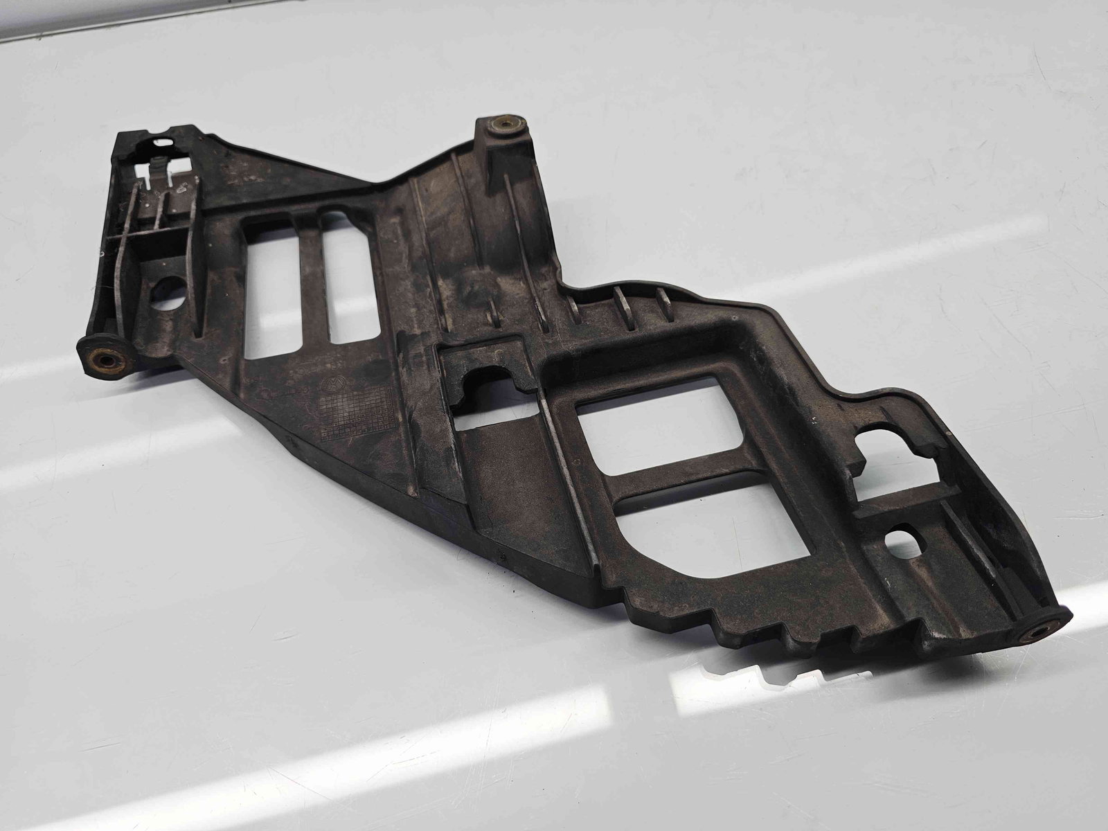 Suport far dreapta Volkswagen Golf 6 (5K1) [Fabr 2009-2013] 5K0807228 - imagine 1