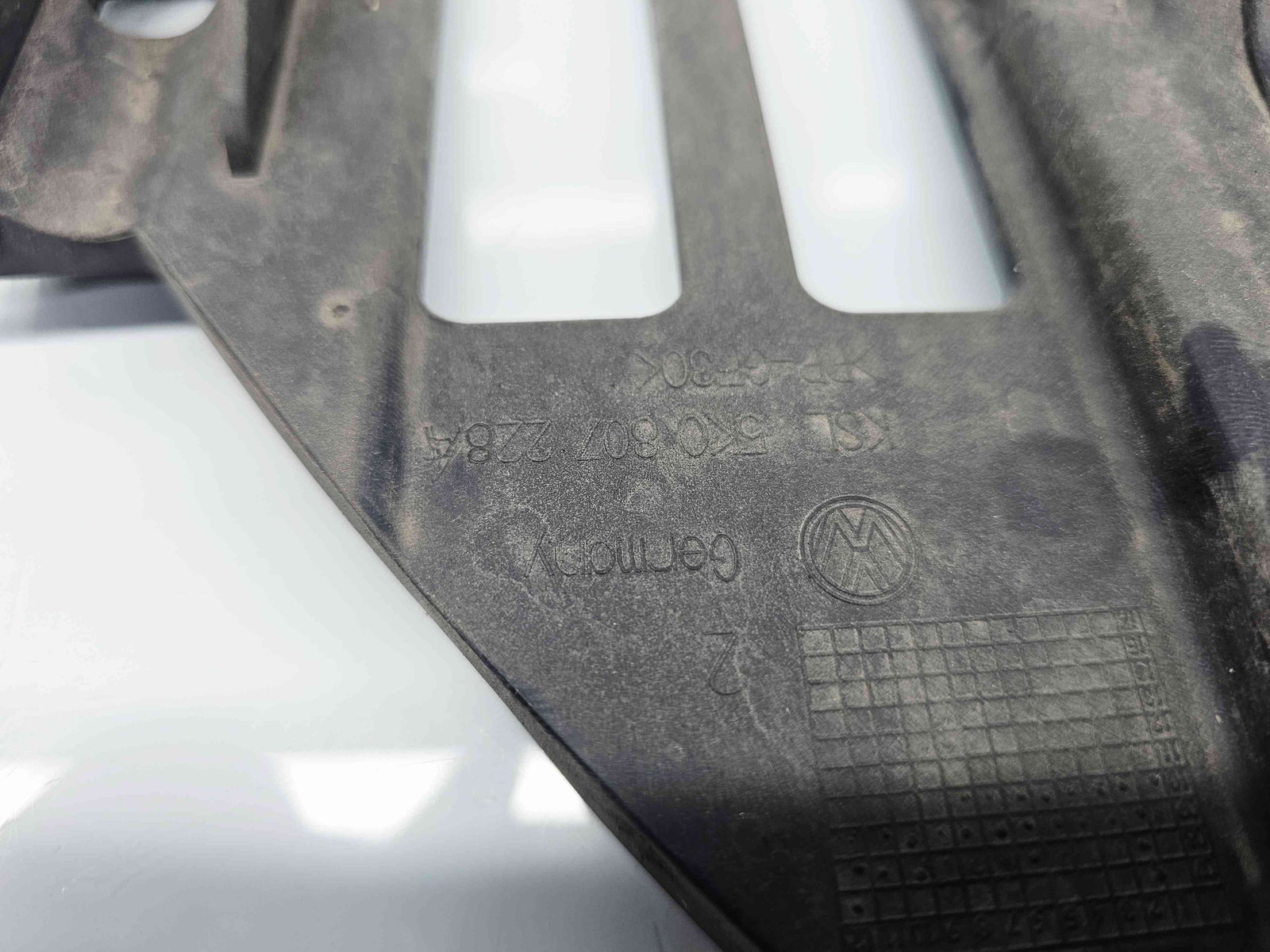 Suport far dreapta Volkswagen Golf 6 (5K1) [Fabr 2009-2013] 5K0807228 - imagine 2