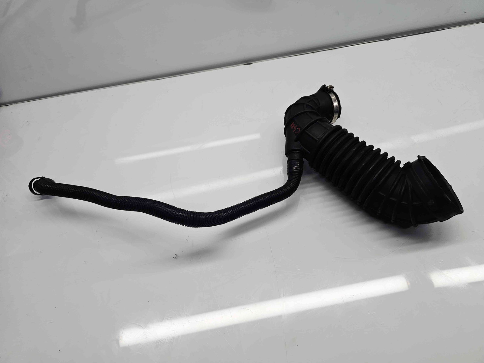 Tub admisie aer Audi A4 (8K2, B8) [Fabr 2008-2015] 03G129629 2.0 TDI CAHA 125KW / 170CP - imagine 1