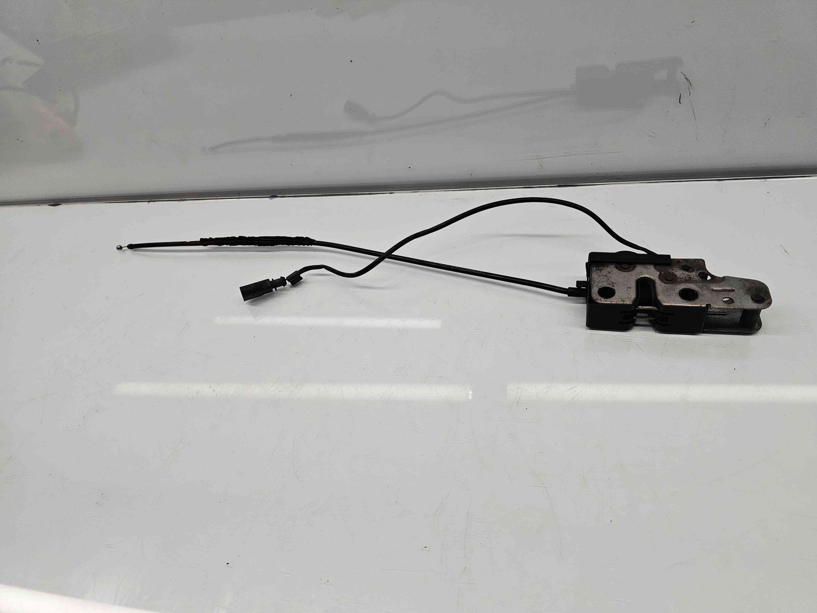 Broasca capota Volkswagen Passat B6 Variant (3C5) [Fabr 2005-2010] OEM - imagine 4