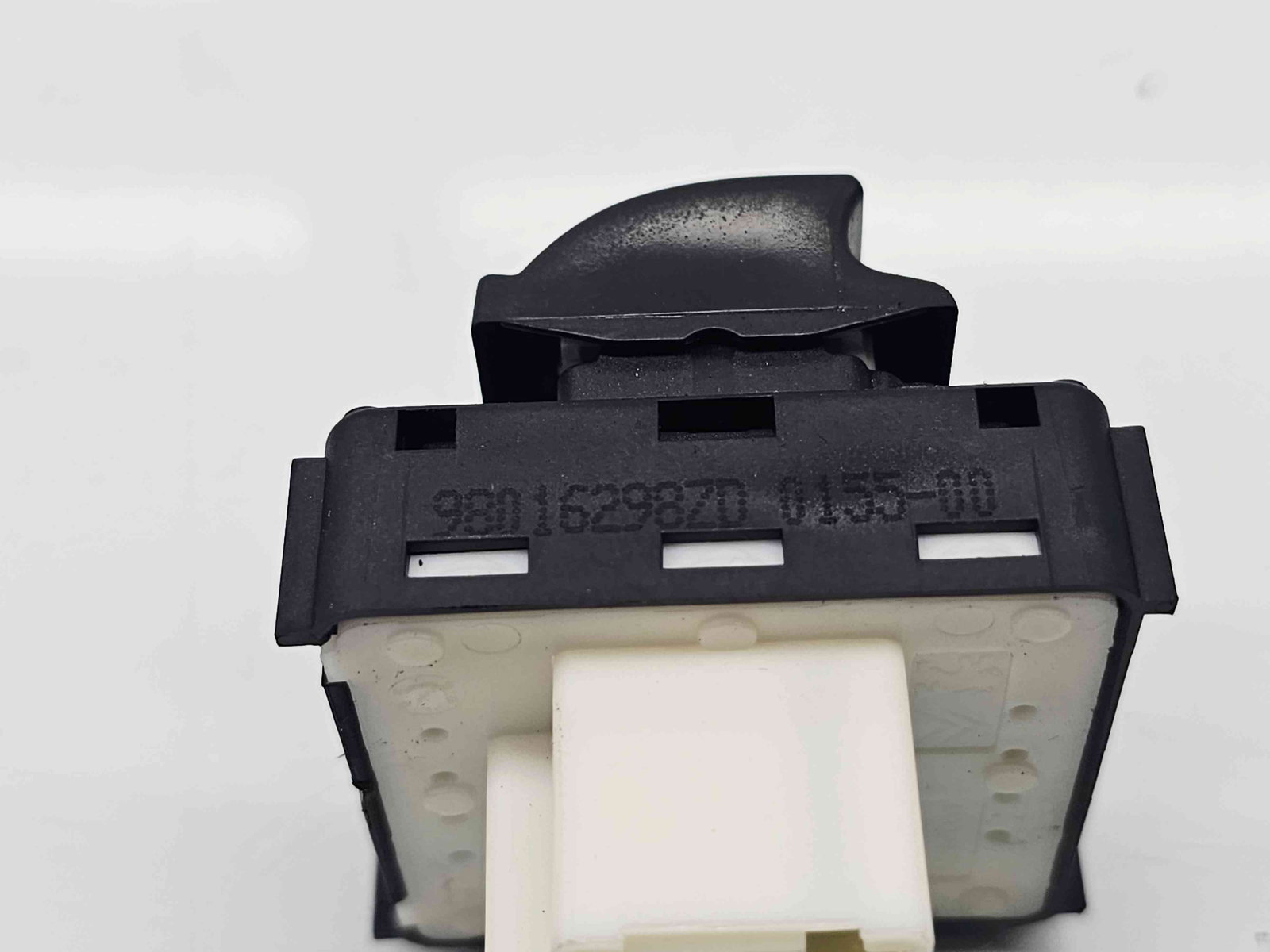 Butoane comanda geamuri sofer Citroen C4 Cactus [Fabr 2014-2017] 98016298ZD - imagine 3