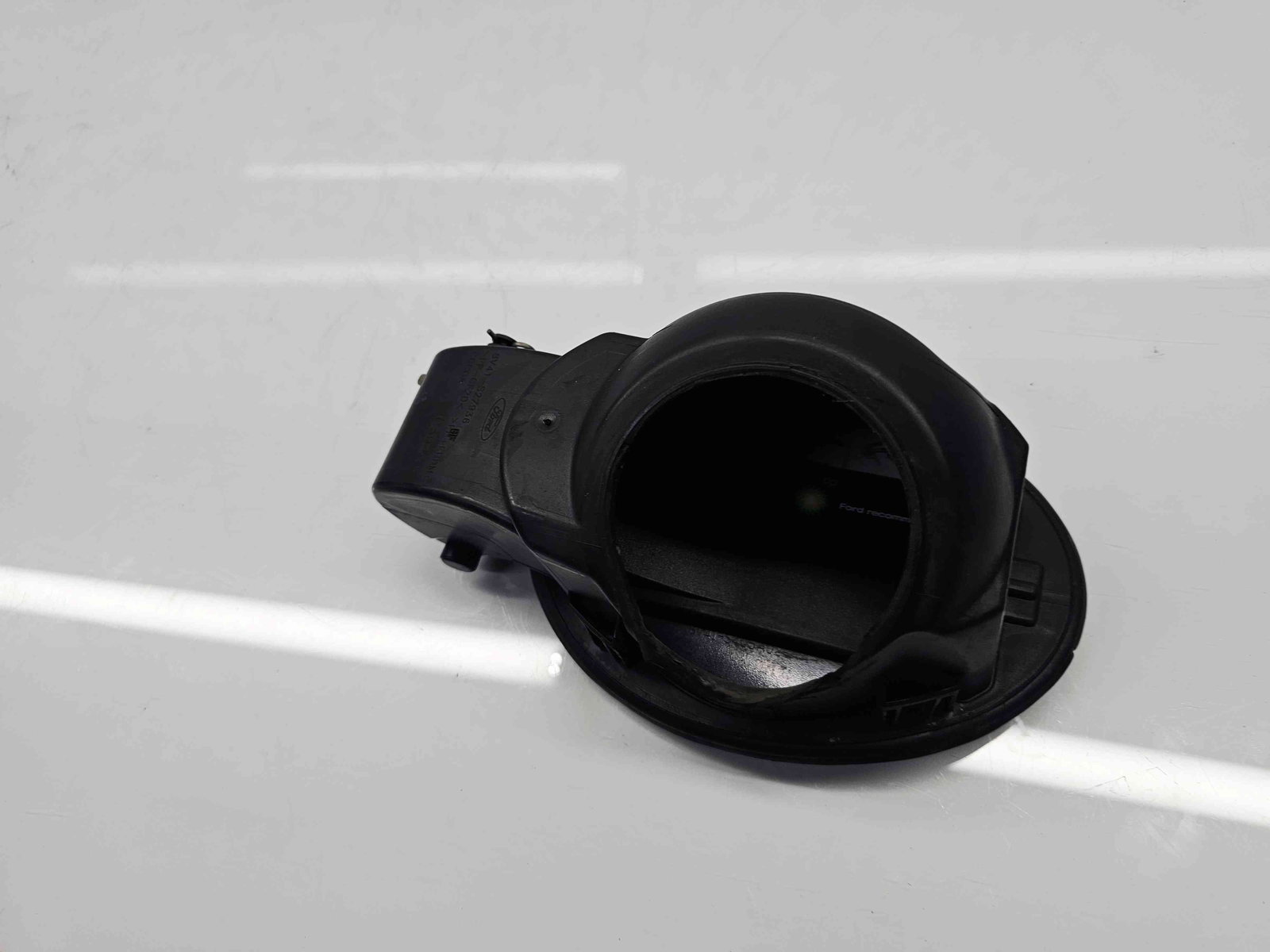 Capac rezervor Ford Kuga I [Fabr 2008-2012] Sea Grey Metallic - imagine 5