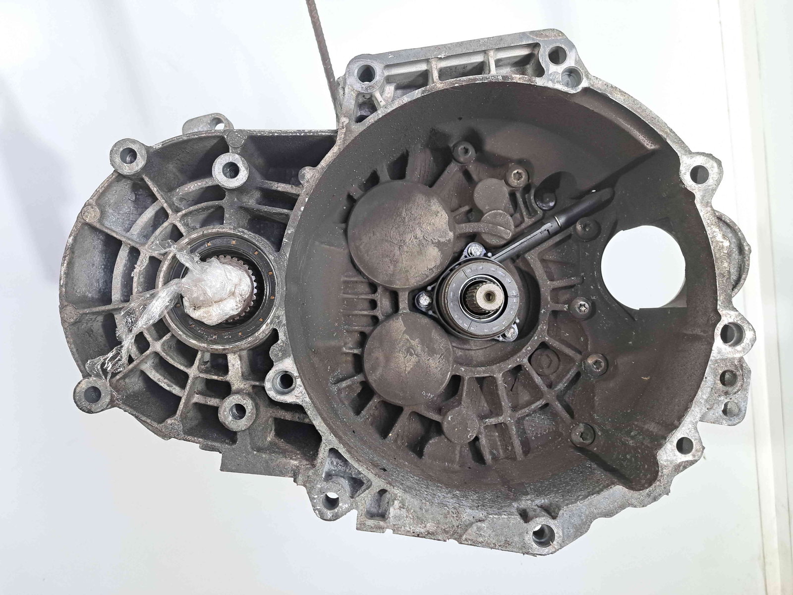 Cutie viteze manuala 6 trepte Audi TT (8J3) [Fabr 2006-2013] 2.0 TDI CFGBKXY 125KW / 170CP - imagine 1