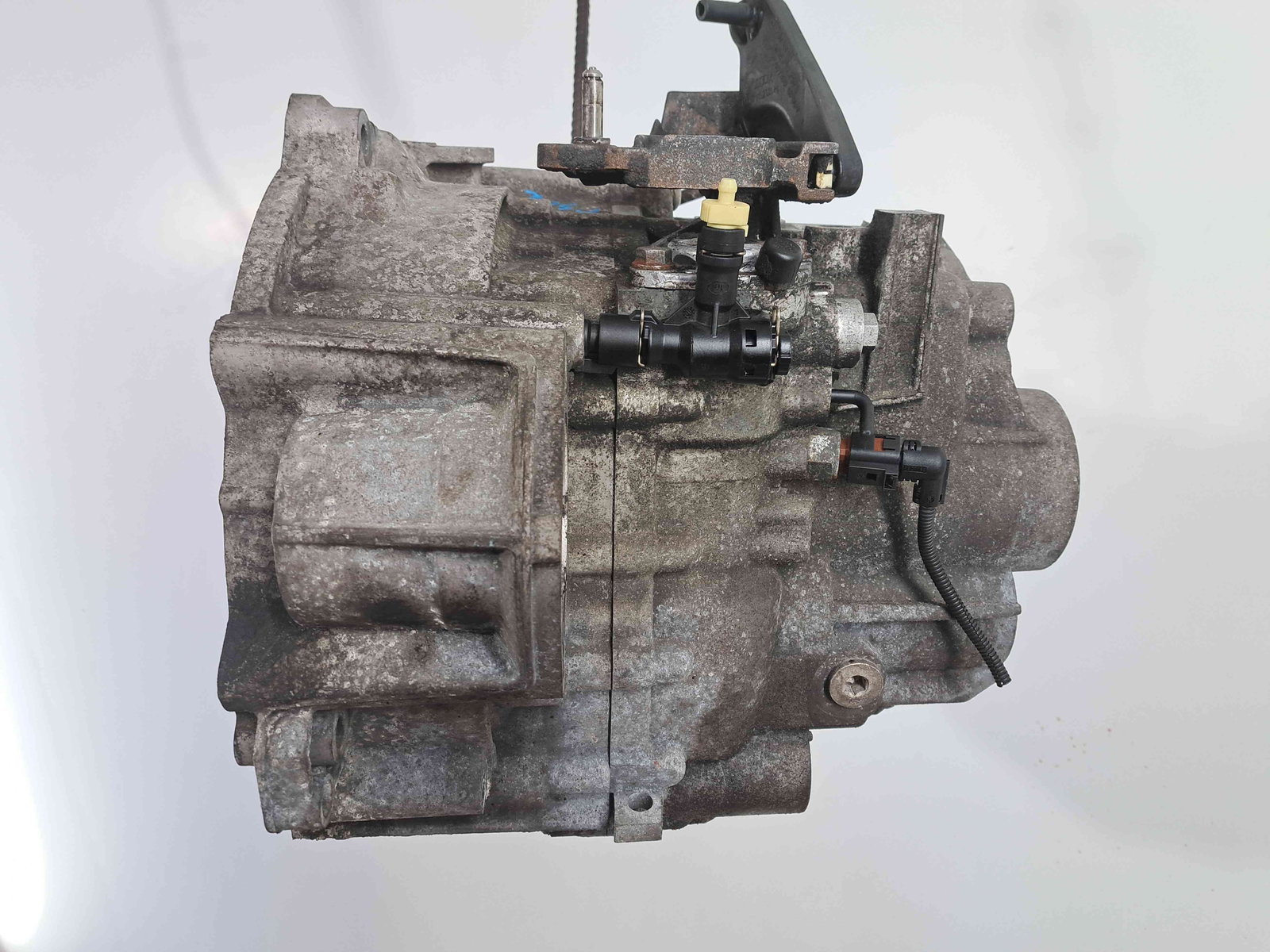 Cutie viteze manuala 6 trepte Audi TT (8J3) [Fabr 2006-2013] 2.0 TDI CFGBKXY 125KW / 170CP - imagine 2