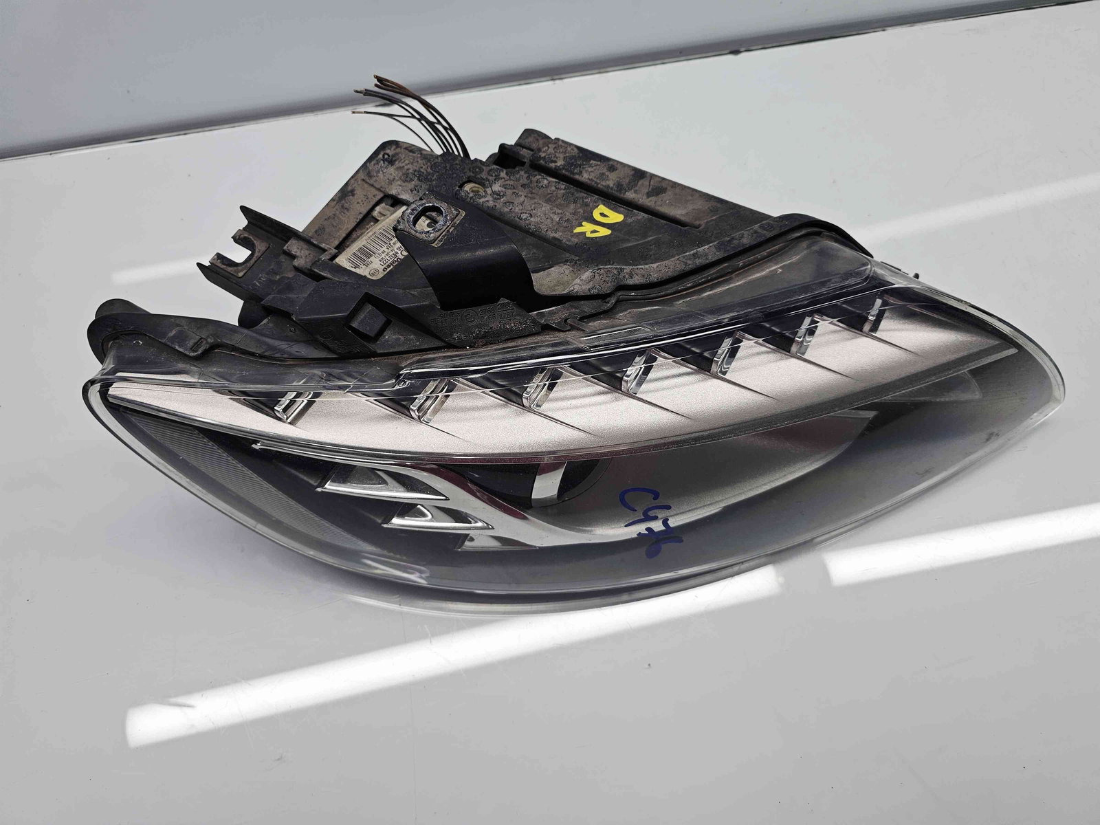 Far dreapta Audi Q7 (4LB) [Fabr 2006-2014] Facelift 4L0941004AG - imagine 2